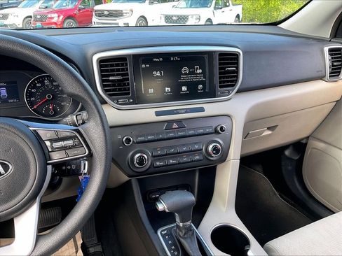 Used 2020 Kia Sportage LX AWD/4WD image 17