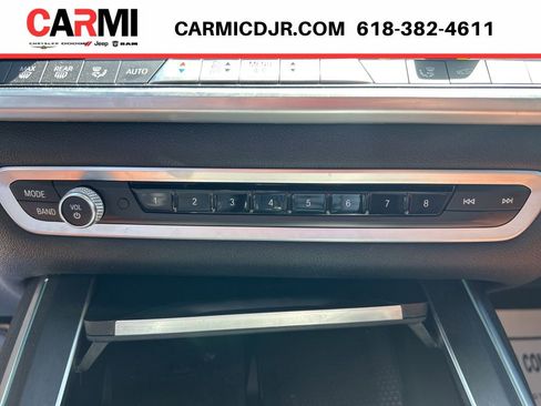 Used 2021 BMW X7 M50i AWD/4WD image 32