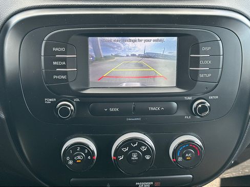 Used 2019 Kia Soul FWD image 13
