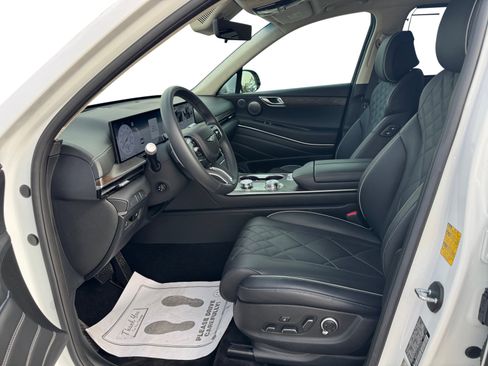 Used 2025 Genesis GV80 3.5T Prestige AWD/4WD image 14