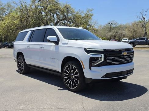 New 2026 Chevrolet Suburban High Country image 7