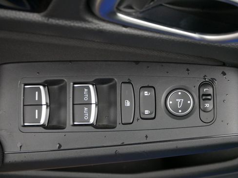 Certified 2022 Honda Civic EX image 19