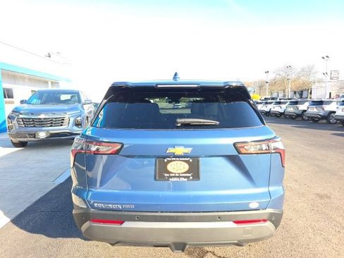 New 2026 Chevrolet Equinox LT image 3