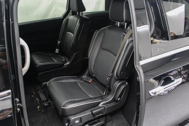 Used 2024 Honda Odyssey Elite image 13