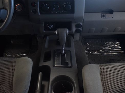 Used 2007 Nissan Frontier LE AWD/4WD image 31