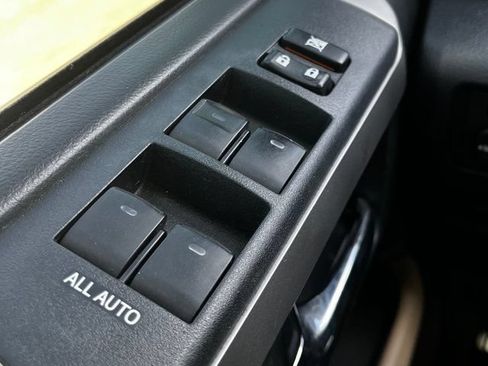 Used 2018 Toyota 4Runner SR5 Premium RWD image 29