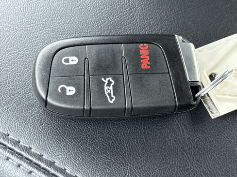 Used 2023 Dodge Challenger SXT RWD image 34