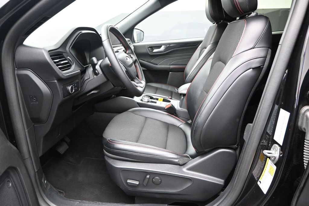 Used 2025 Ford Escape ST-Line FWD image 20
