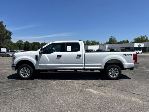 Certified 2022 Ford F250 XLT AWD/4WD image 7
