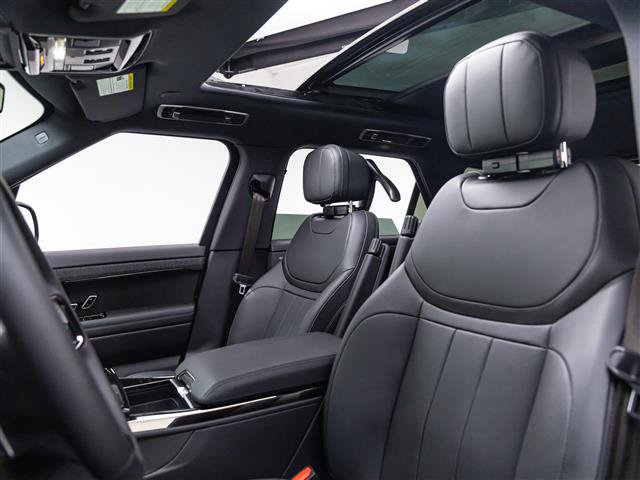 New 2026 Land Rover Range Rover Sport Dynamic SE AWD/4WD image 15