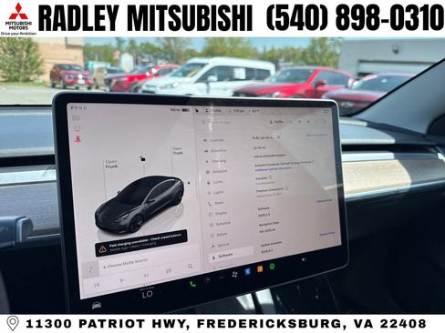 Used 2023 Tesla Model 3 Standard Range image 9