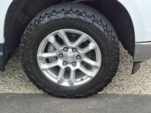 Certified 2024 Chevrolet Silverado 1500 LT AWD/4WD image 33
