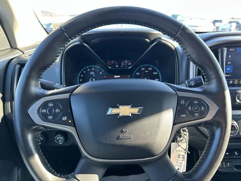 Used 2022 Chevrolet Colorado Z71 w/ Z71 Midnight Edition image 26