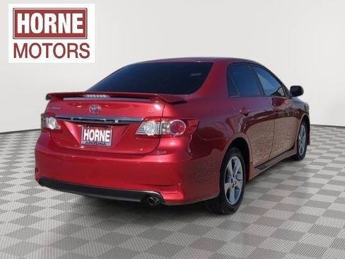 Used 2013 Toyota Corolla S image 9