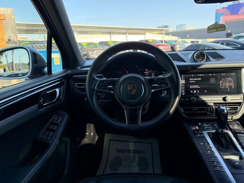 Used 2021 Porsche Macan AWD/4WD image 22