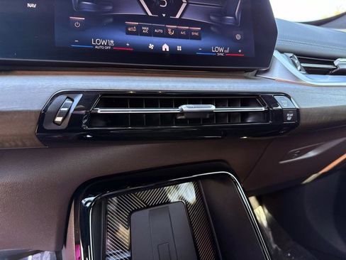 Used 2025 BMW X1 xDrive28i image 29