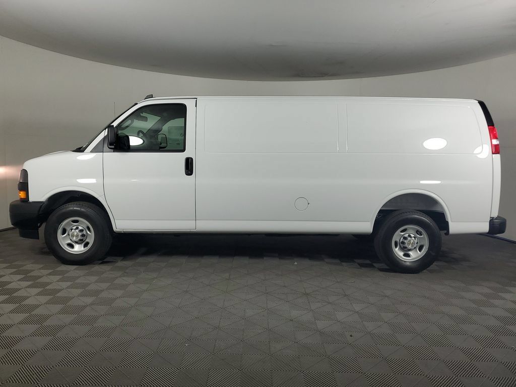 New 2025 Chevrolet Express 2500 Extended w/ Driver Convenience Package RWD image 7