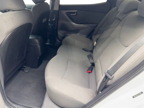 Used 2016 Hyundai Elantra SE w/ Option Group 02 image 33