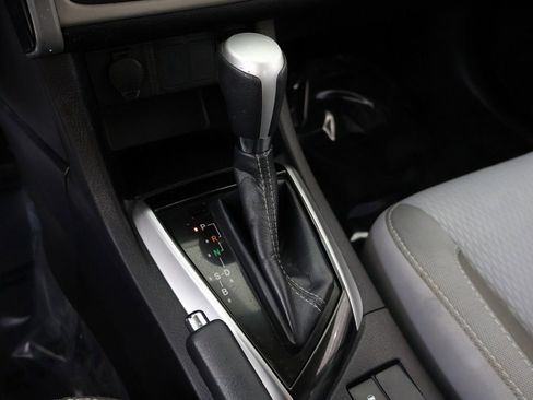 Used 2019 Toyota Corolla LE w/ Carpet Mat Package (TMS) FWD image 41