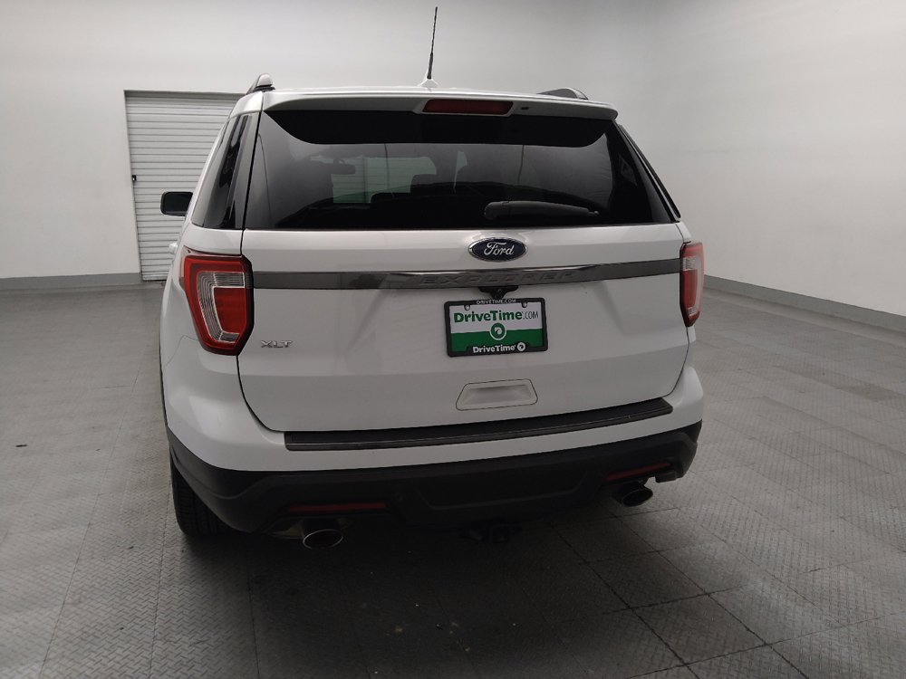 Used 2019 Ford Explorer XLT w/ Equipment Group 202A FWD image 6