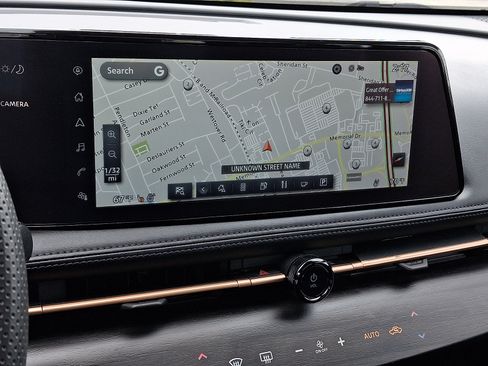 Used 2024 Nissan Ariya AWD image 19