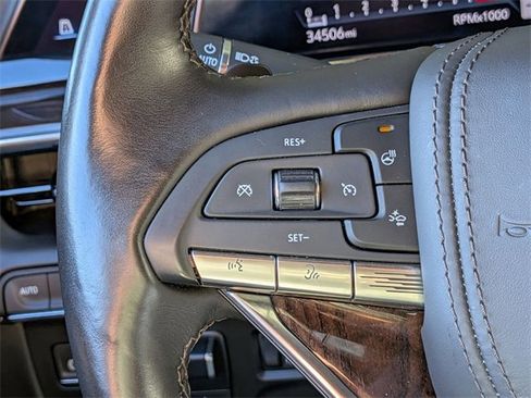 Used 2023 Cadillac Escalade Premium Luxury Platinum w/ Heavy-Duty Trailer Package image 15