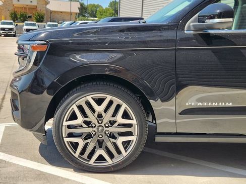 New 2027 Ford Expedition Platinum w/ Platinum Ultimate Package AWD/4WD image 5