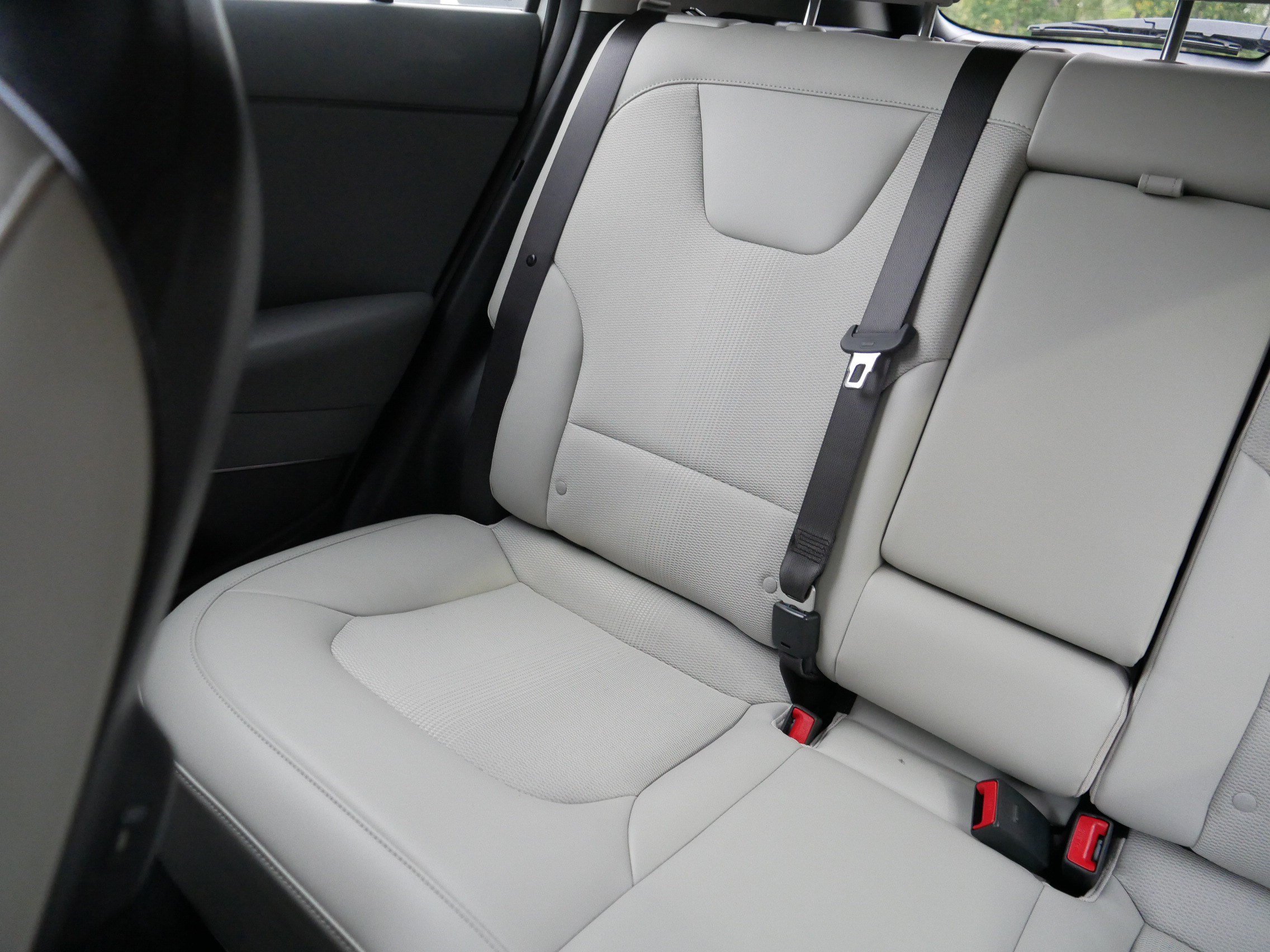 Certified 2025 Kia Niro EX Touring FWD image 12