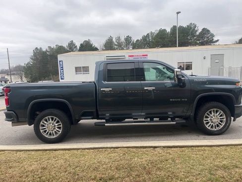 Used 2020 Chevrolet Silverado 2500 High Country w/ Z71 Off-Road Package image 4