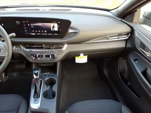 New 2026 Buick Envista Preferred image 18