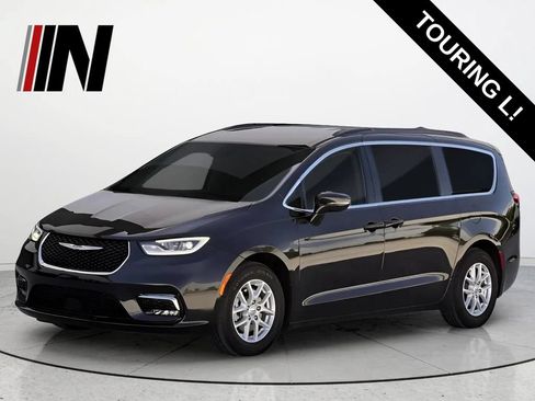 Used 2022 Chrysler Pacifica Touring-L FWD image 1