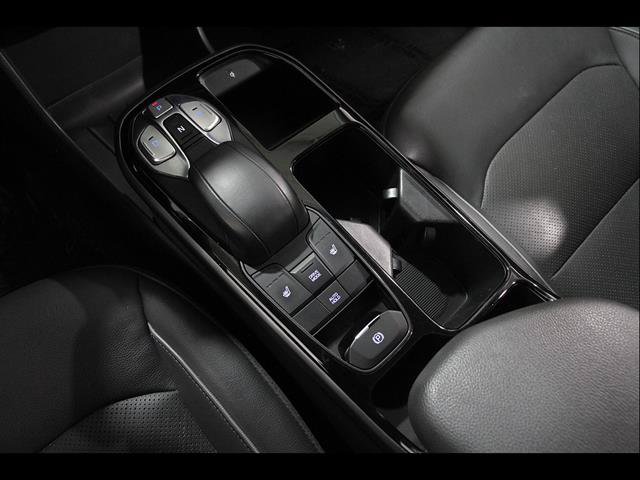 Used 2020 Hyundai Ioniq Limited FWD image 17