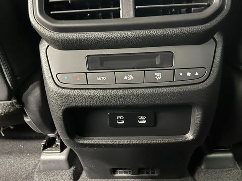 New 2026 Honda Pilot Touring image 24