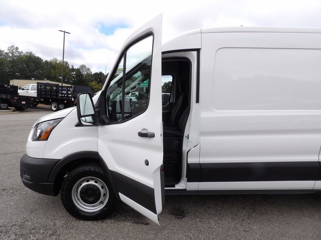 Used 2016 Ford Transit 250 148 Medium Roof RWD image 13
