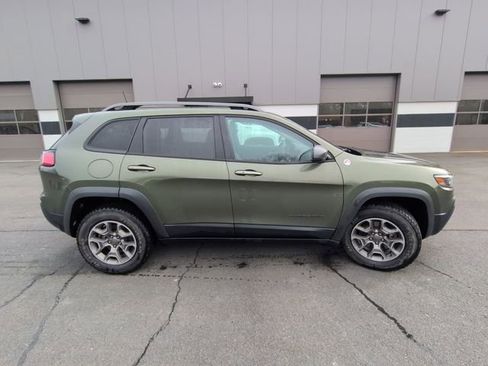 Used 2021 Jeep Cherokee Trailhawk w/ Comfort/Convenience Group image 5