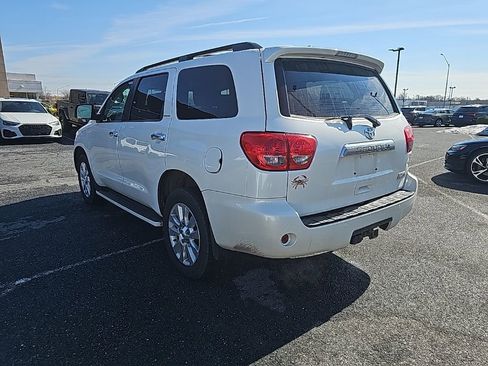 Used 2014 Toyota Sequoia Platinum image 14