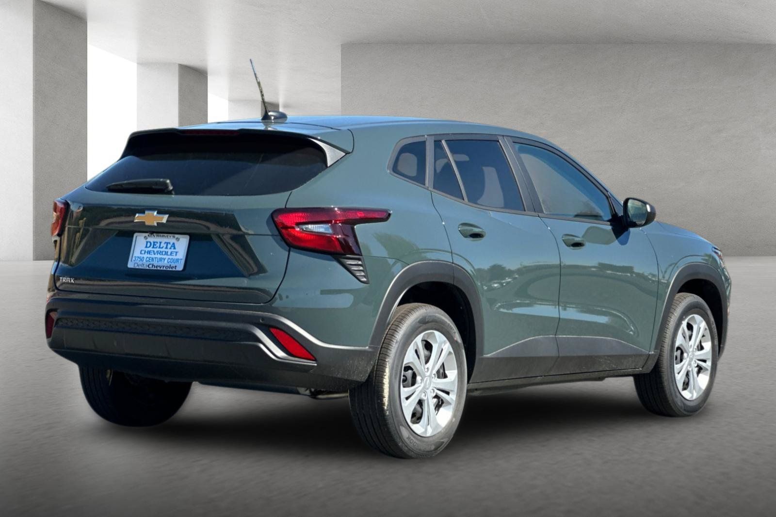 New 2026 Chevrolet Trax LS w/ Driver Confidence Package FWD image 4