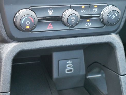 New 2025 Ford Ranger XL image 13