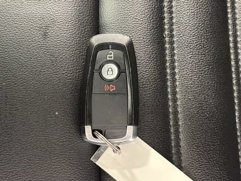 Used 2022 Ford Edge SEL AWD/4WD image 39