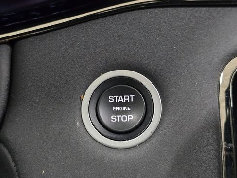 Used 2022 Land Rover Range Rover Evoque R-Dynamic SE image 29