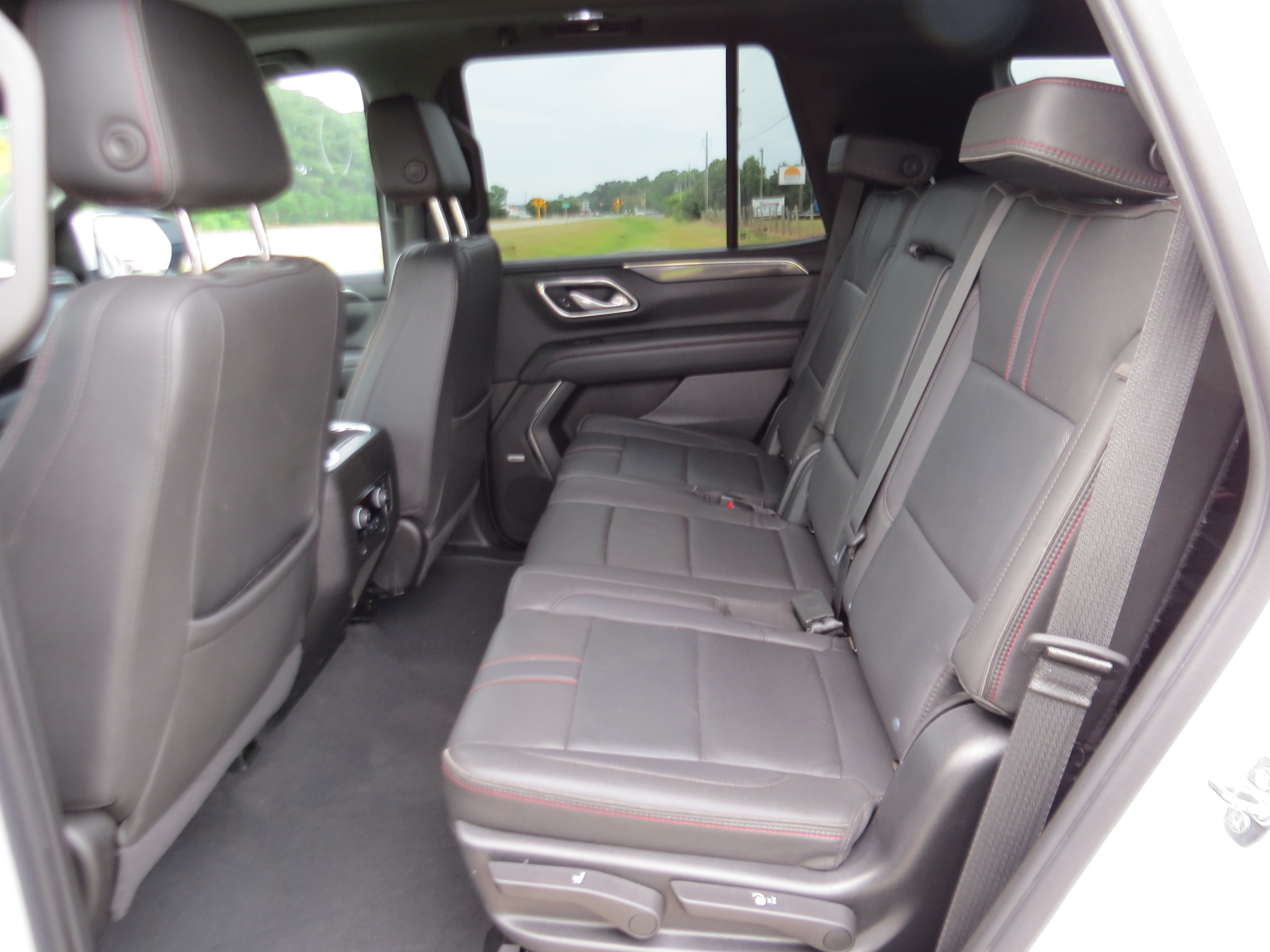 Used 2023 Chevrolet Tahoe RST AWD/4WD image 18