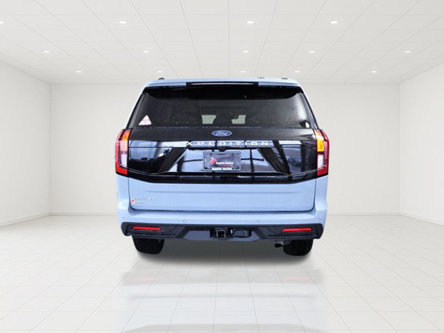 Certified 2025 Ford Expedition Active AWD/4WD image 5