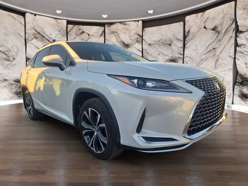 Used 2020 Lexus RX 350L Premium w/ Premium Package image 3