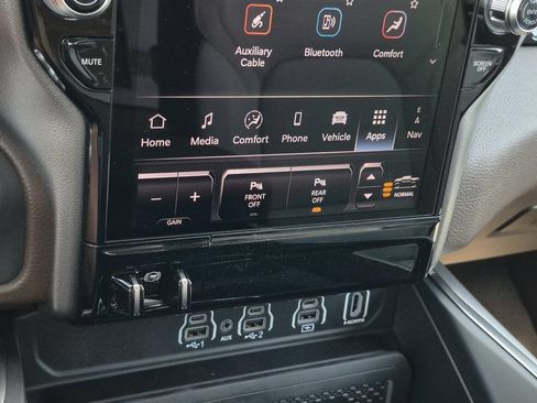 New 2026 RAM 1500 Laramie w/ Advanced Safety Group II AWD/4WD image 31