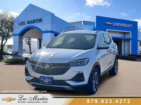 Used 2022 Buick Encore GX Essence w/ Advanced Technology Package image 1