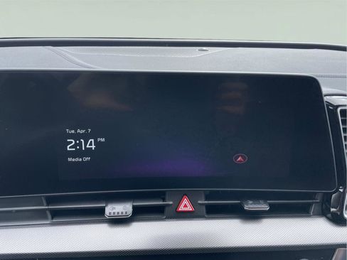 Used 2024 Kia Sportage SX Prestige image 28