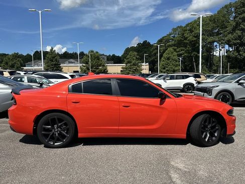 Used 2023 Dodge Charger SXT w/ Blacktop Package RWD image 4