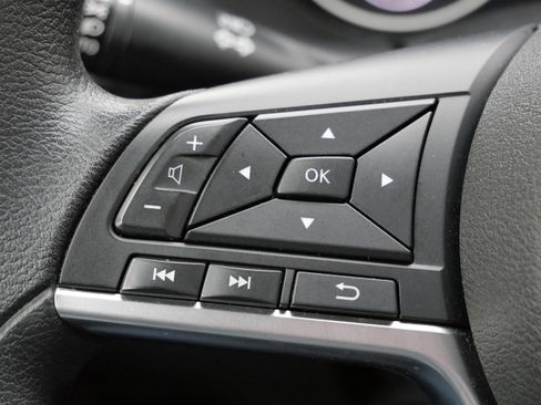 Used 2023 Nissan Sentra SV image 30