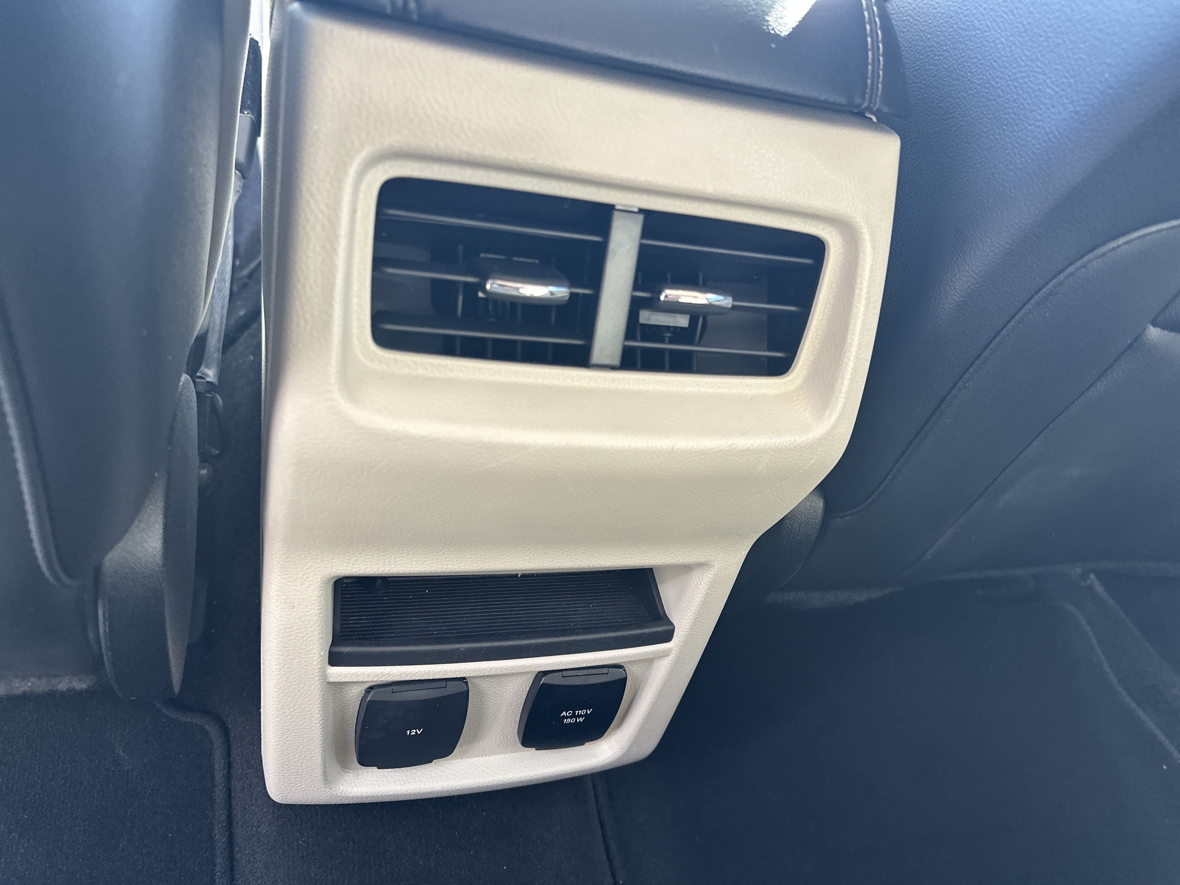 Used 2019 Ford Edge Titanium AWD/4WD image 29