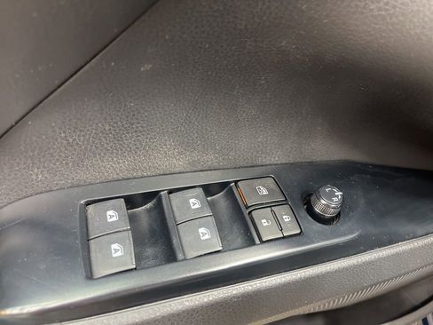Used 2019 Toyota Camry SE FWD image 29